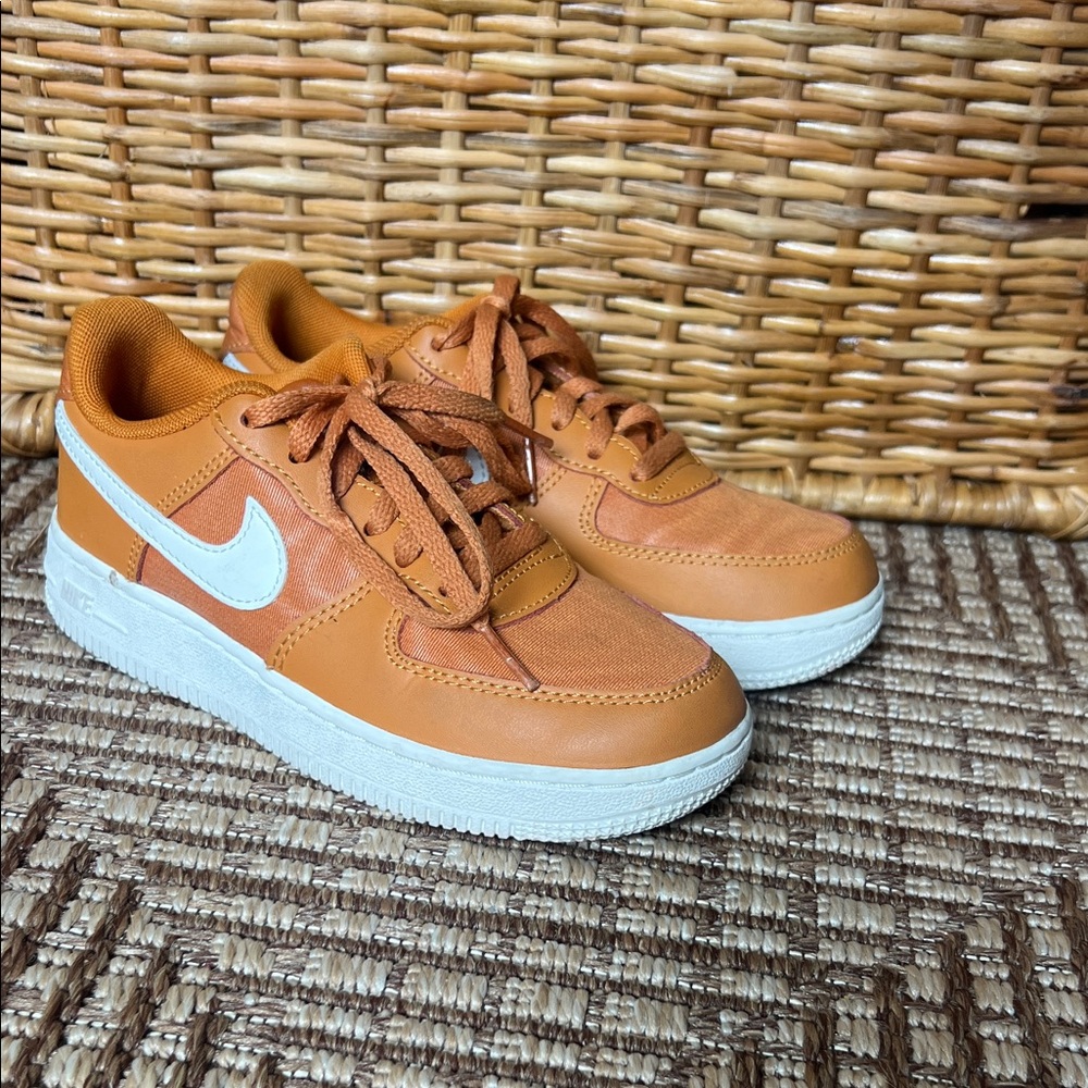 Nike Kids Sneakers in Orange and White